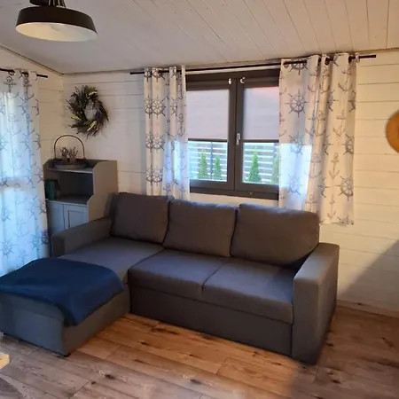 Klimatyzowany W Poblizu Jeziora Chlop Vakantiehuis *